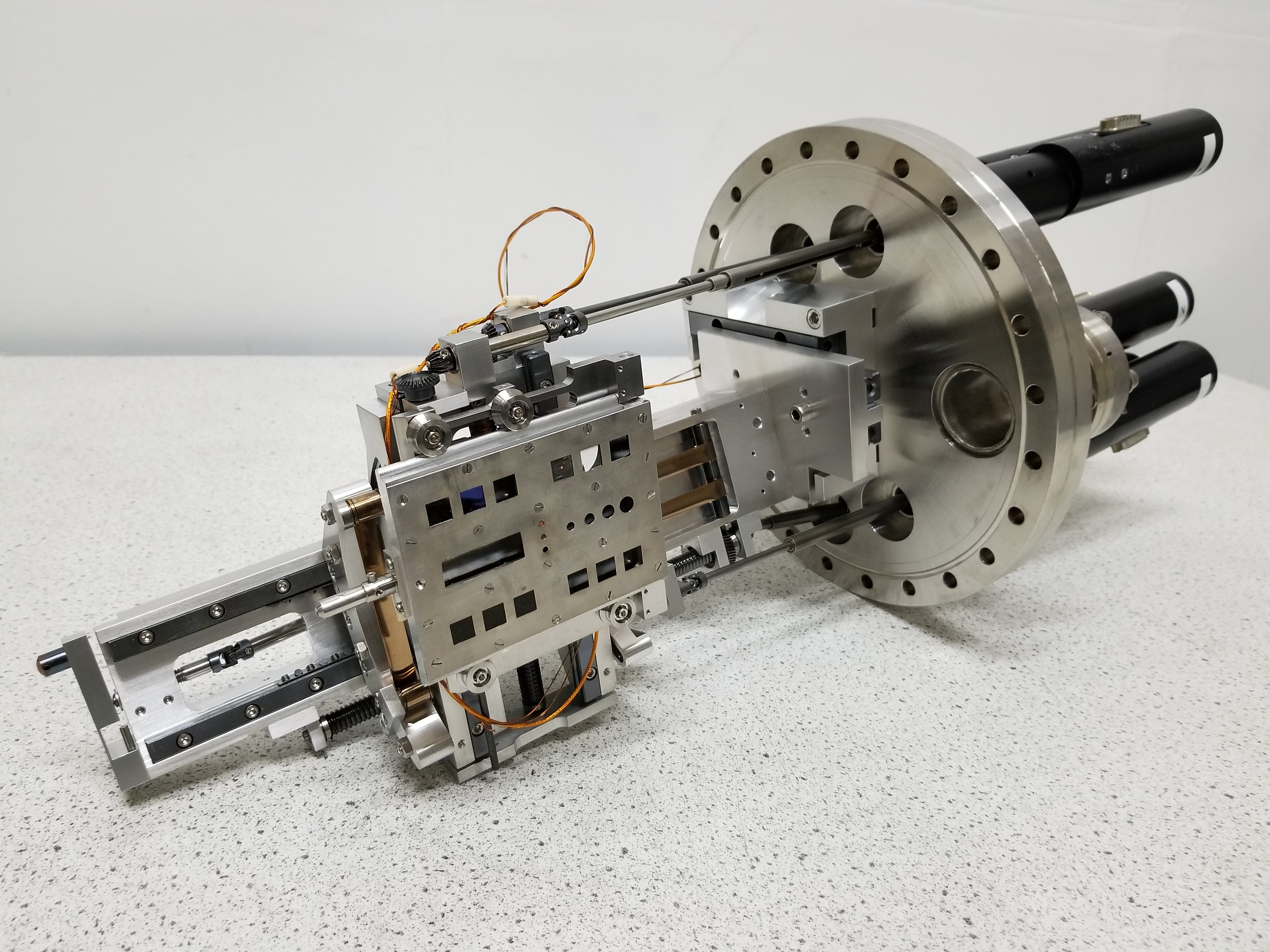 Used Raith ESCOSY HIGH VACUUM MANIPULATOR