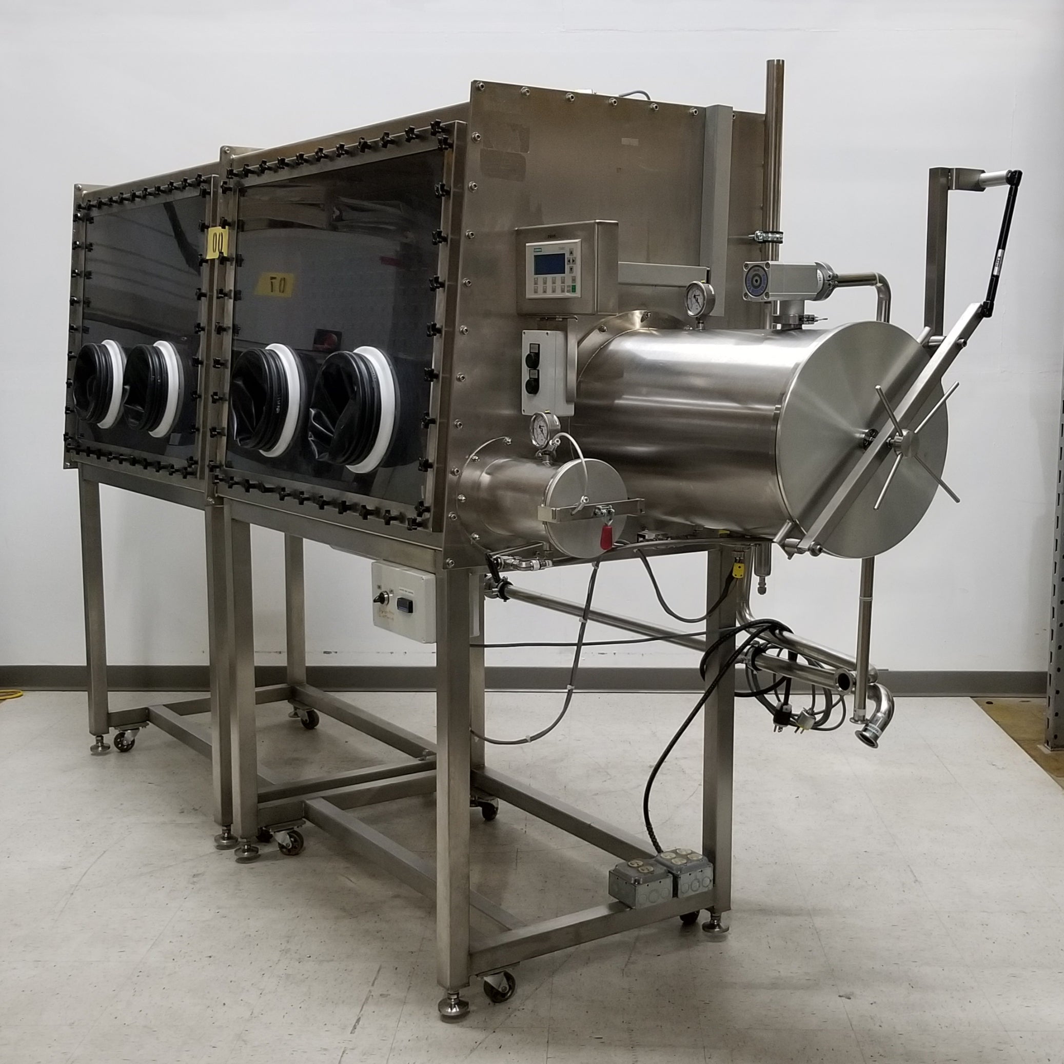 Used LC Technology Solutions LC-200 4 Port Glove Box