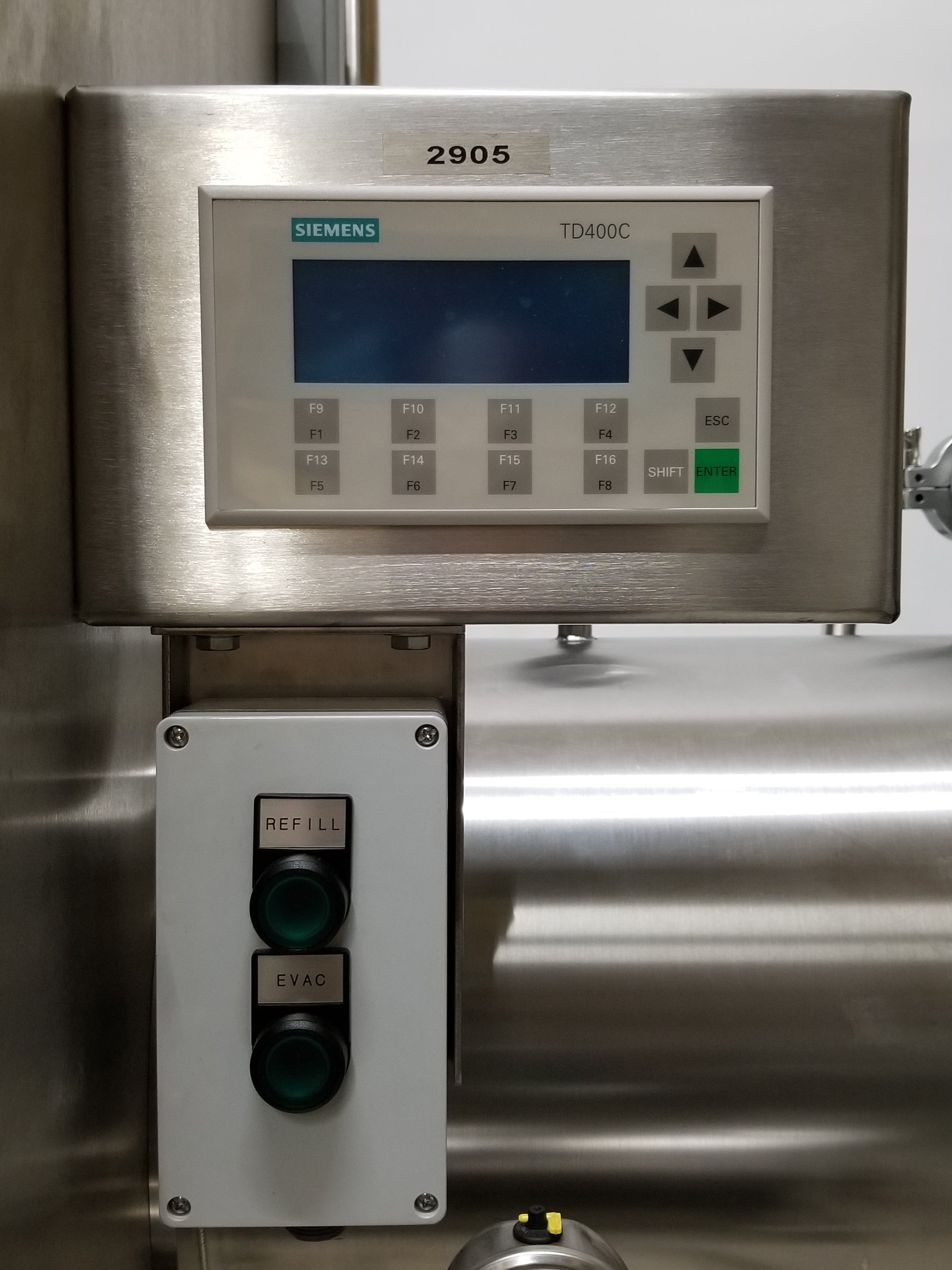 Used LC Technology Solutions LC-200 4 Port Glove Box