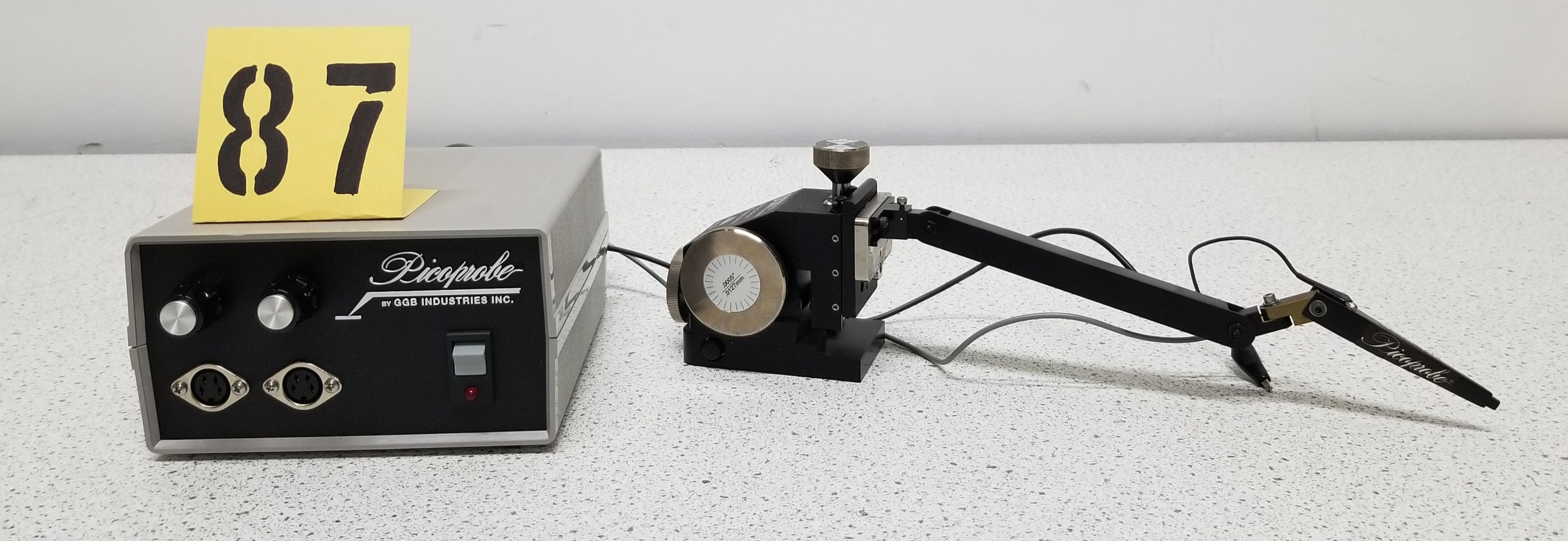 Used Cascade Microtech DCM 208 Pico Probe Precision Positioner