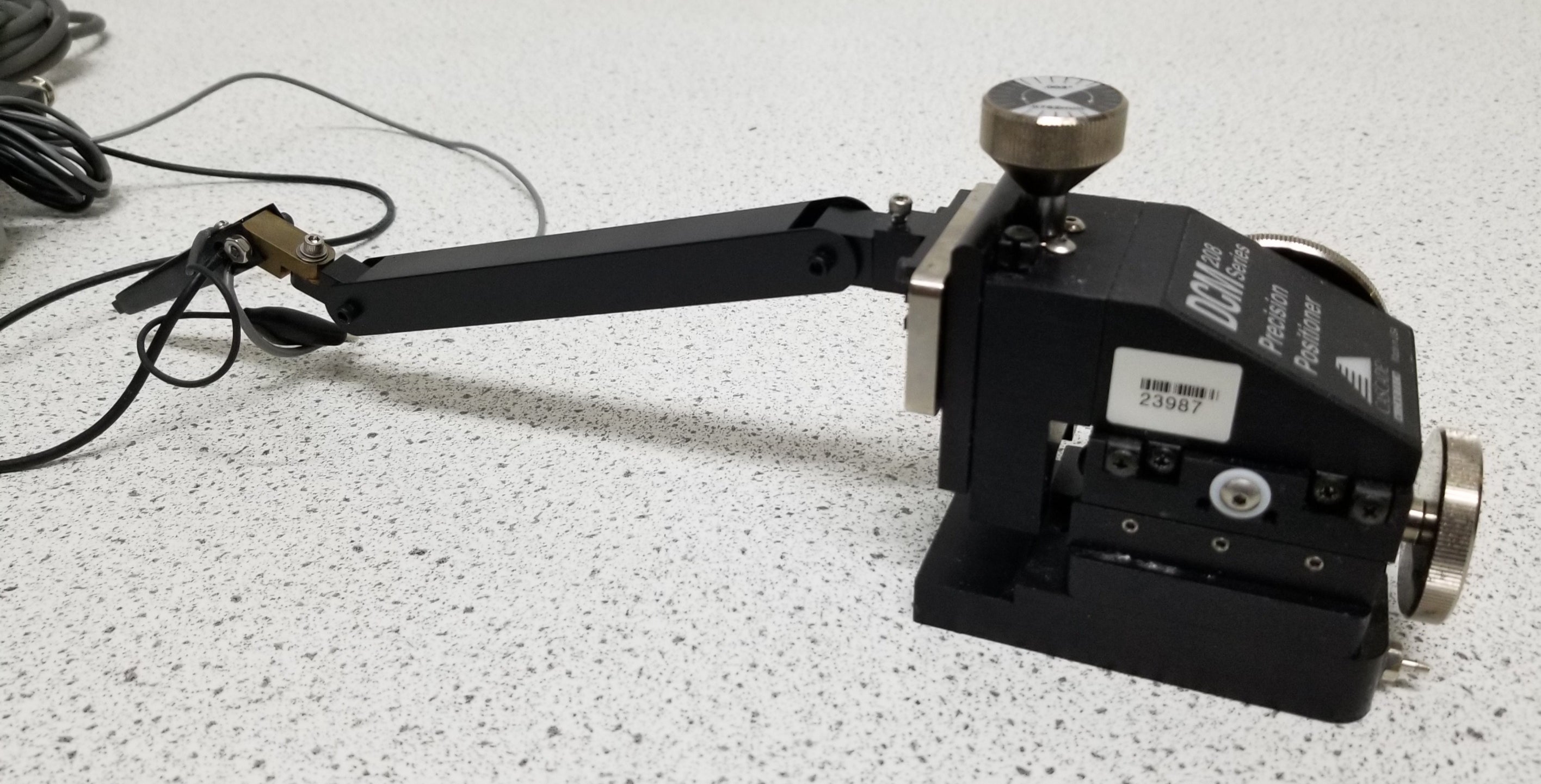 Used Cascade Microtech DCM 208 Pico Probe Precision Positioner