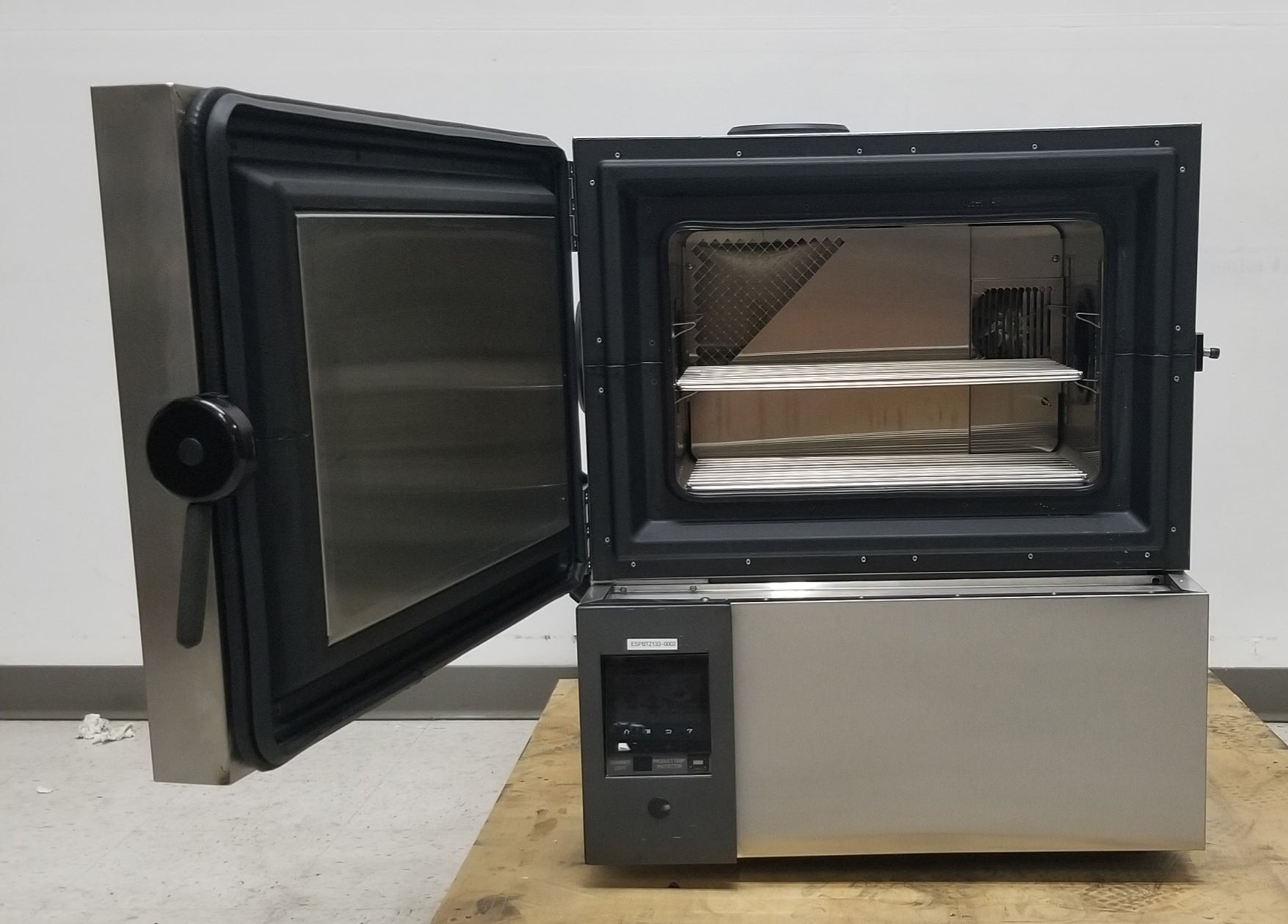 Used Espec BTZ-133 Benchtop Temperature Chamber -70° to +180°C