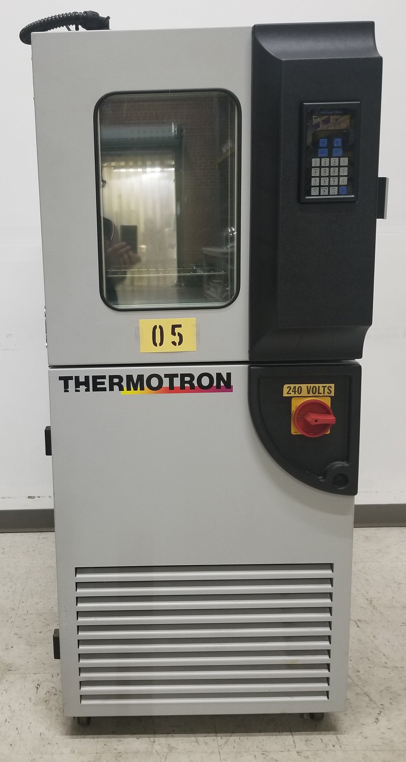 Used Thermotron S-4-3800 Temperature Chamber -70°C to +180°C