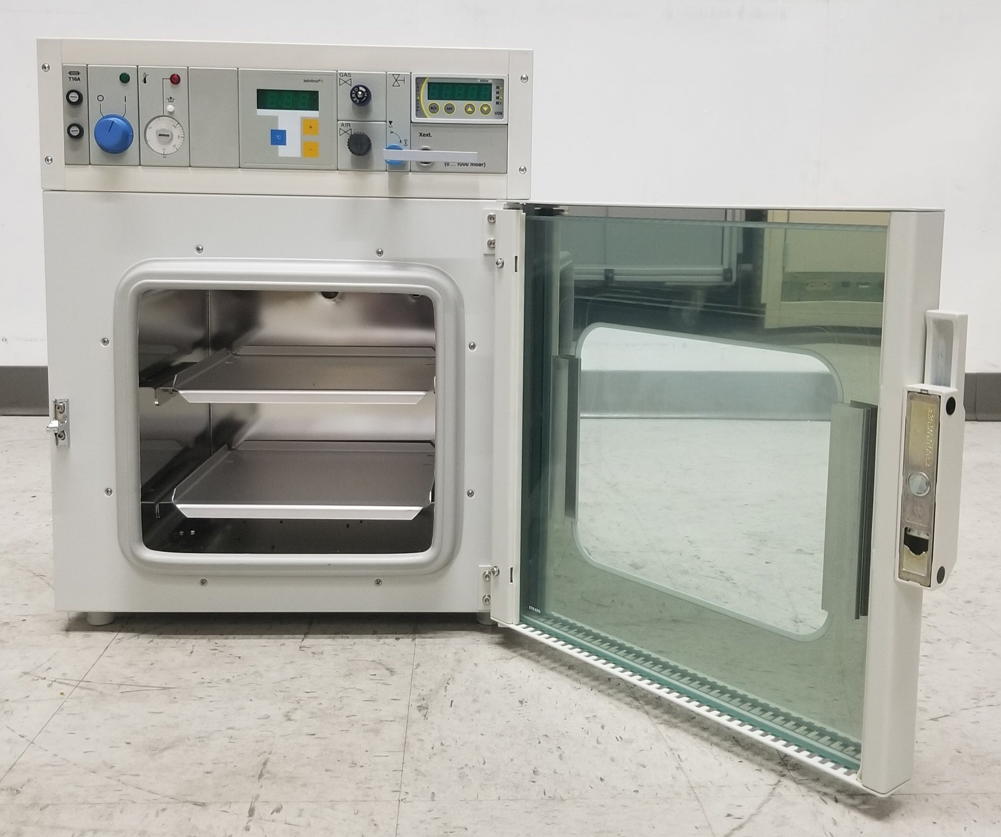 Used Thermo Scientific™ Vacutherm VT 6025 Vacuum Heating and Drying Oven