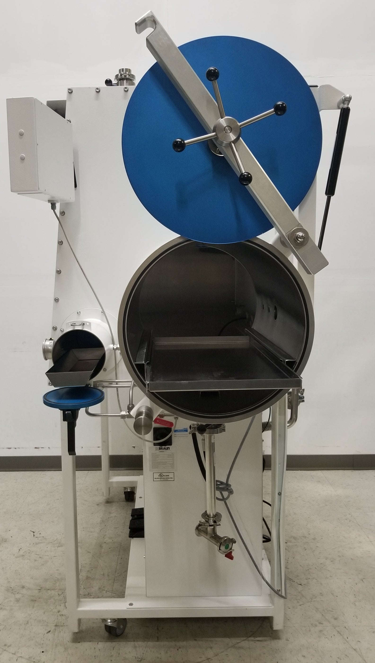 Used M Braun Labstar Pro Anaerobic Glove Box with Oxygen Analyzer