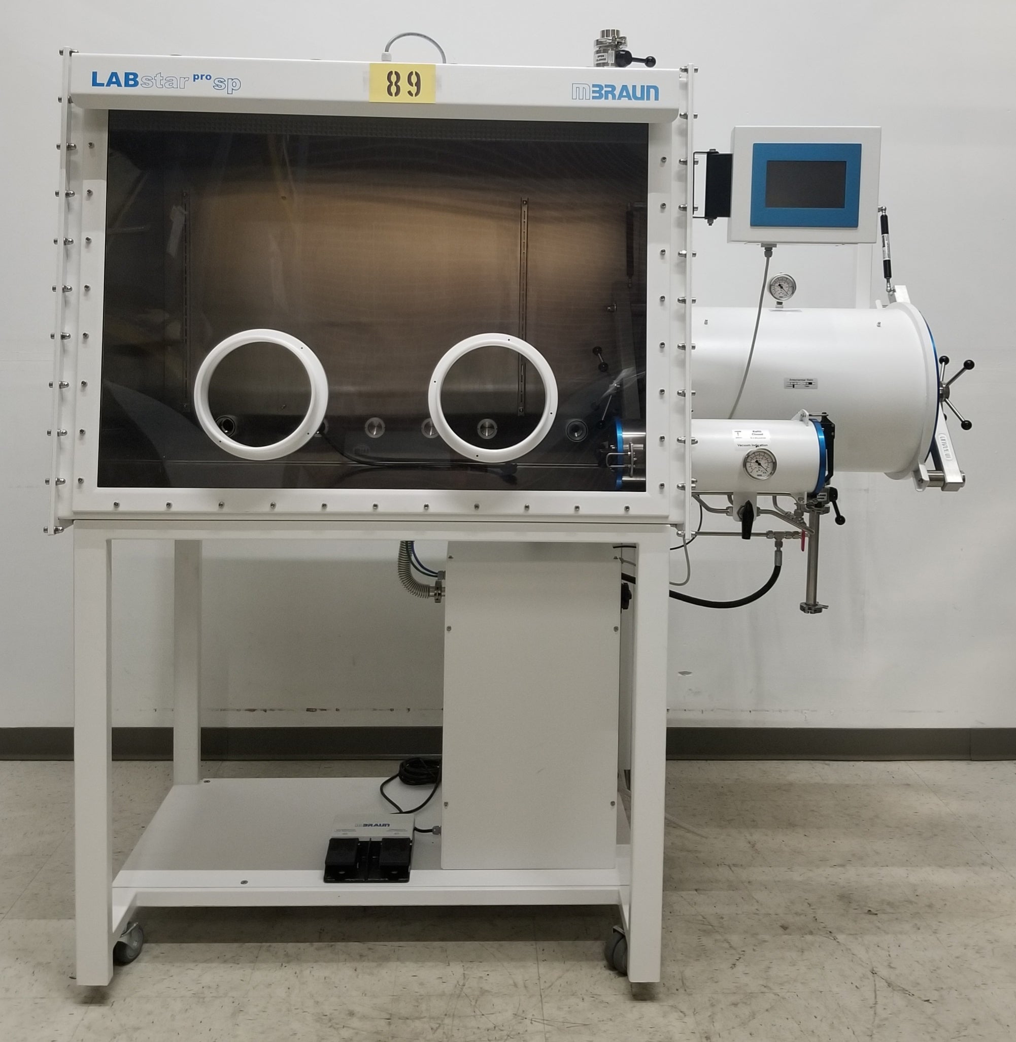 Used M Braun Labstar Pro Anaerobic Glove Box with Oxygen Analyzer