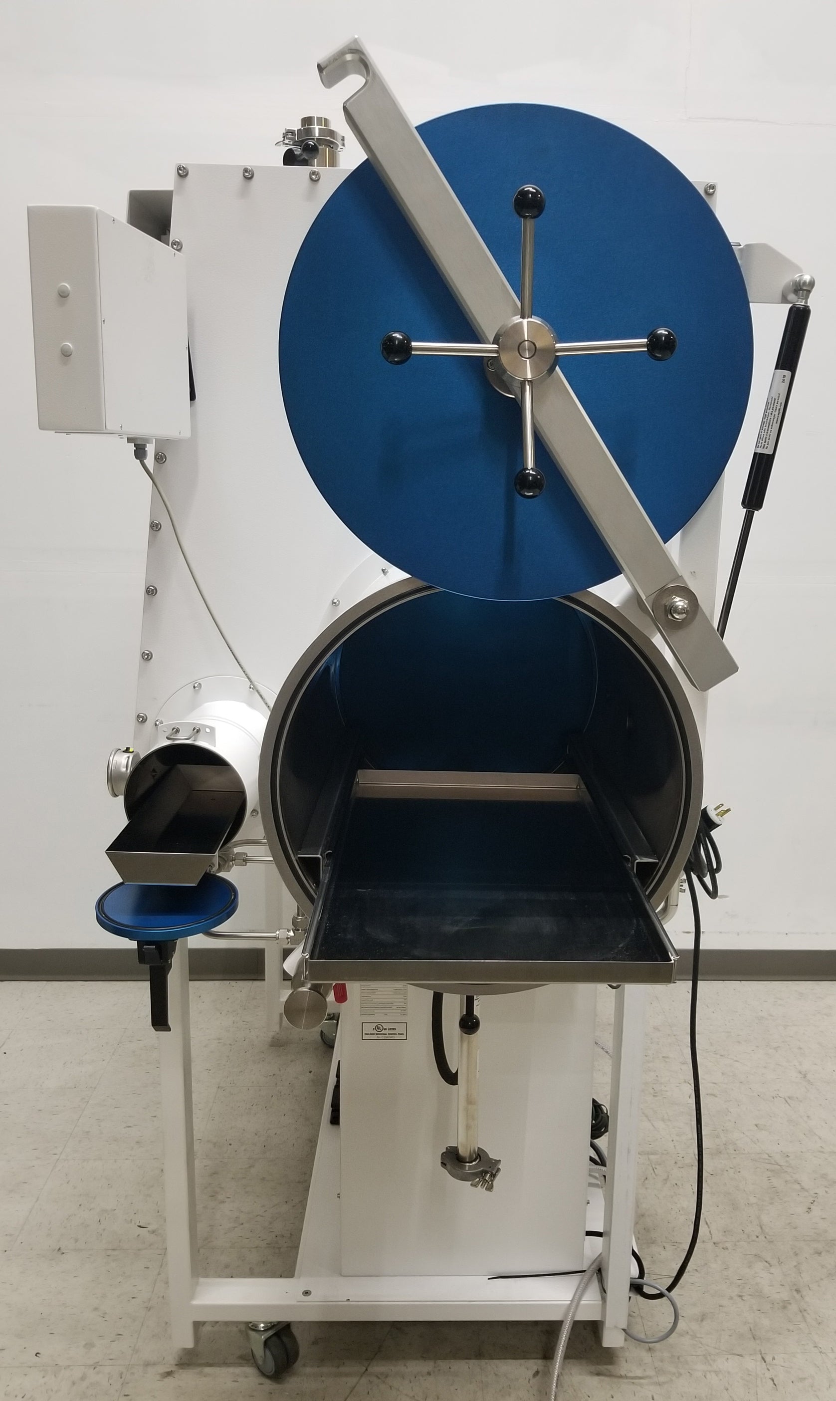 Used M Braun Labstar Pro Anaerobic Glove Box with Oxygen Analyzer