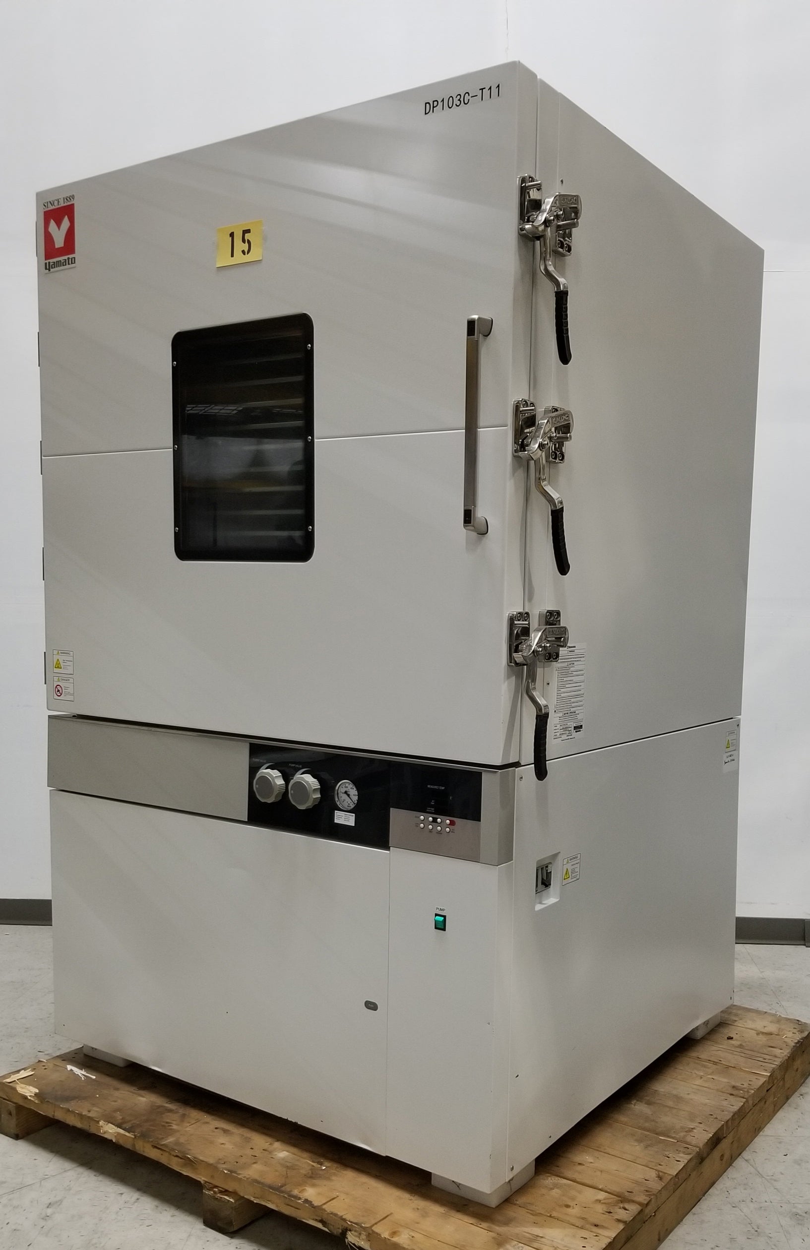 Used Yamato DP-103C Large Vacuum Oven, 1000L 39" x 39" x 39"