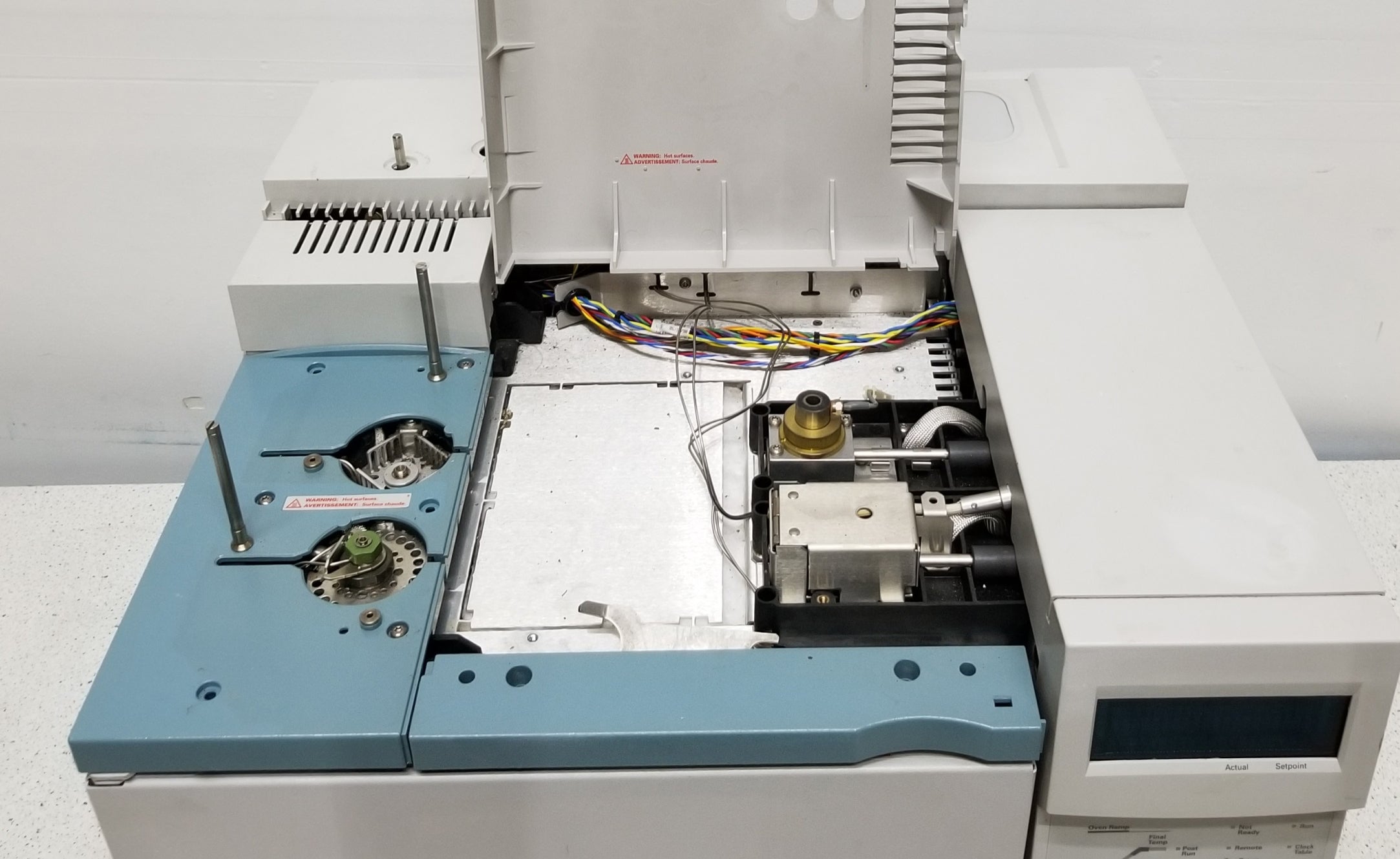 Used HP G1530A/ 6890 Gas Chromatograph FID and NPD Detectors