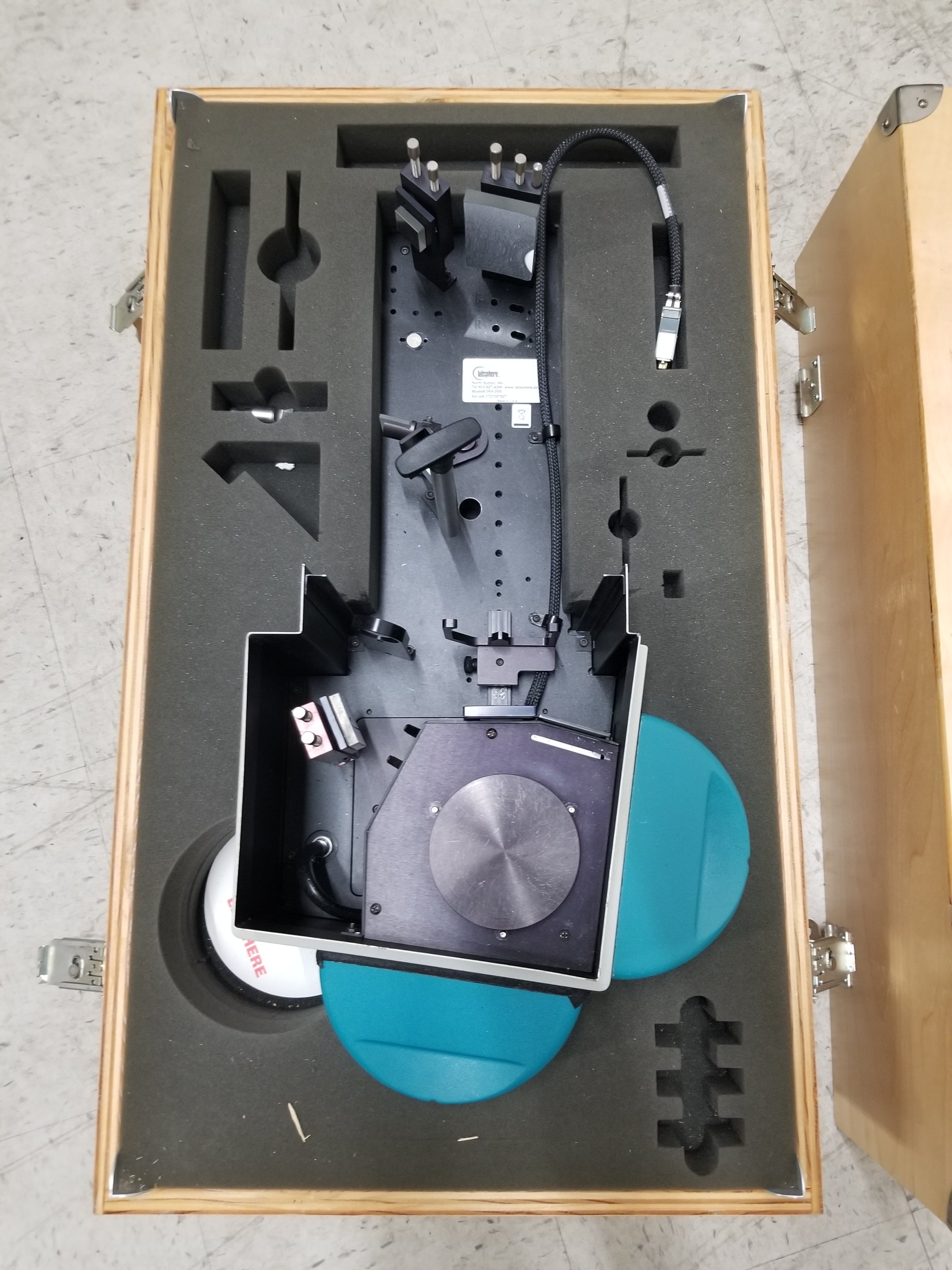 Used Varian CARY 5000 High Performance UV-VIS-NIR Spectrophotometer with DRA-2500 Diffuse Reflectance Accessory