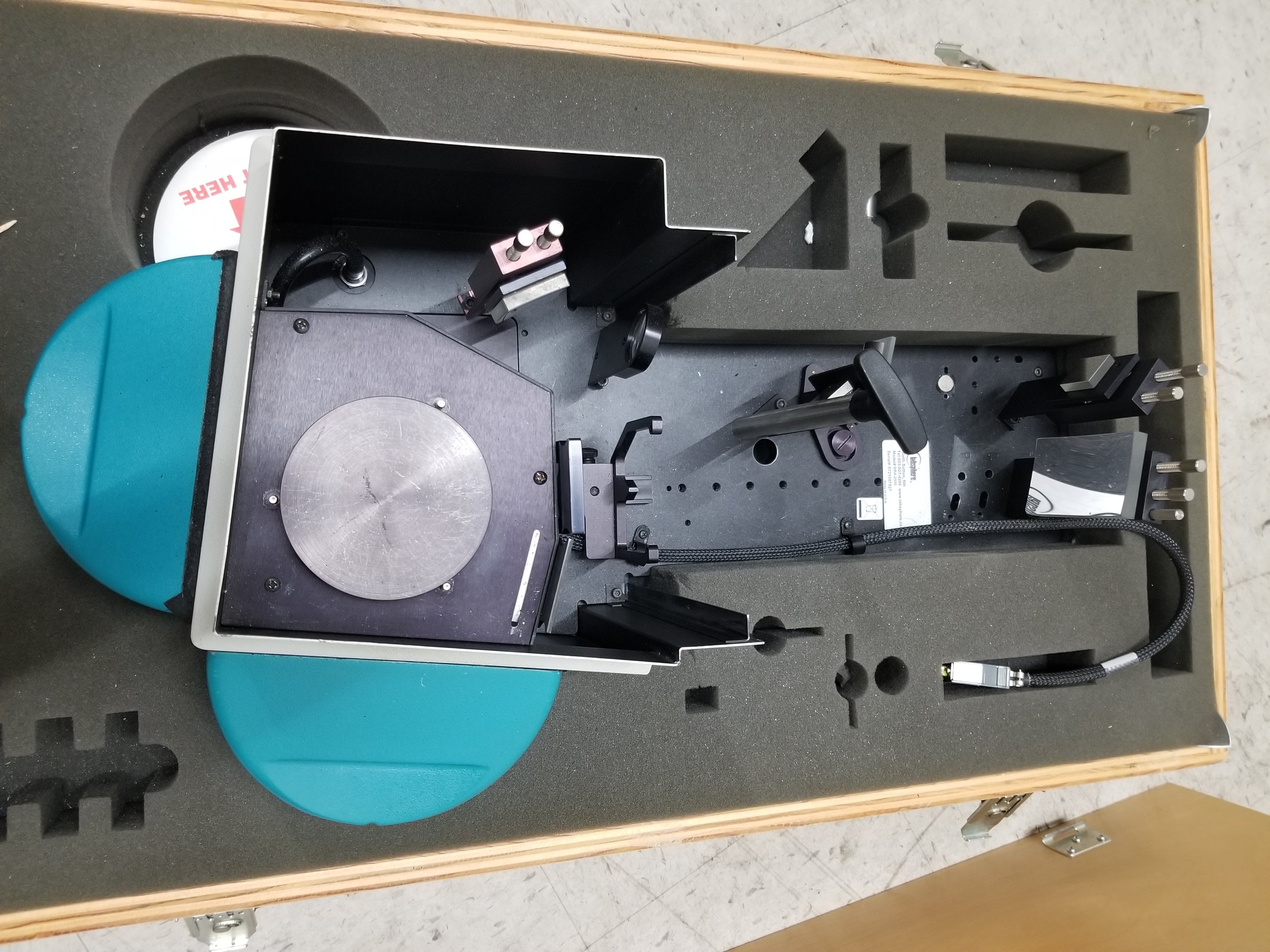 Used Varian CARY 5000 High Performance UV-VIS-NIR Spectrophotometer with DRA-2500 Diffuse Reflectance Accessory