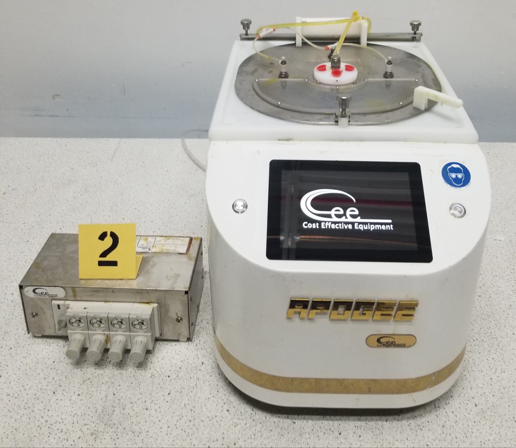Used CEE Apogee 200 Benchtop Spin Coater