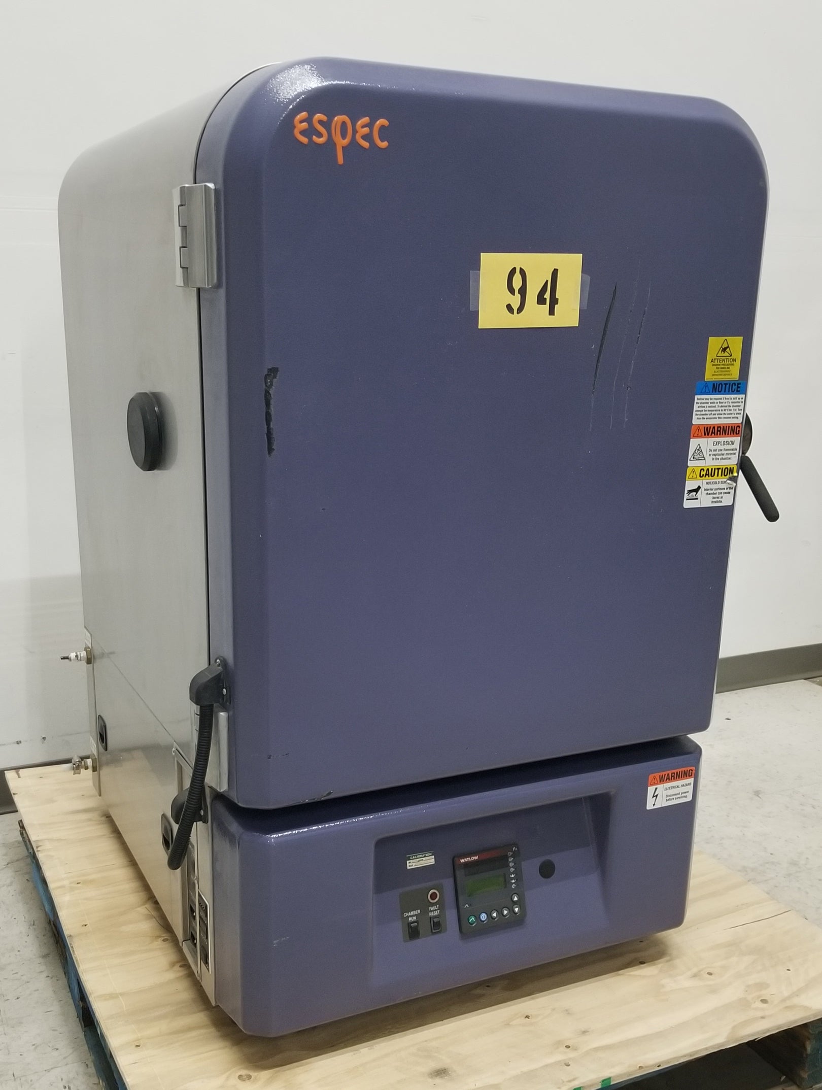 Used Espec BTL-433 Temperature/Humidity Chamber