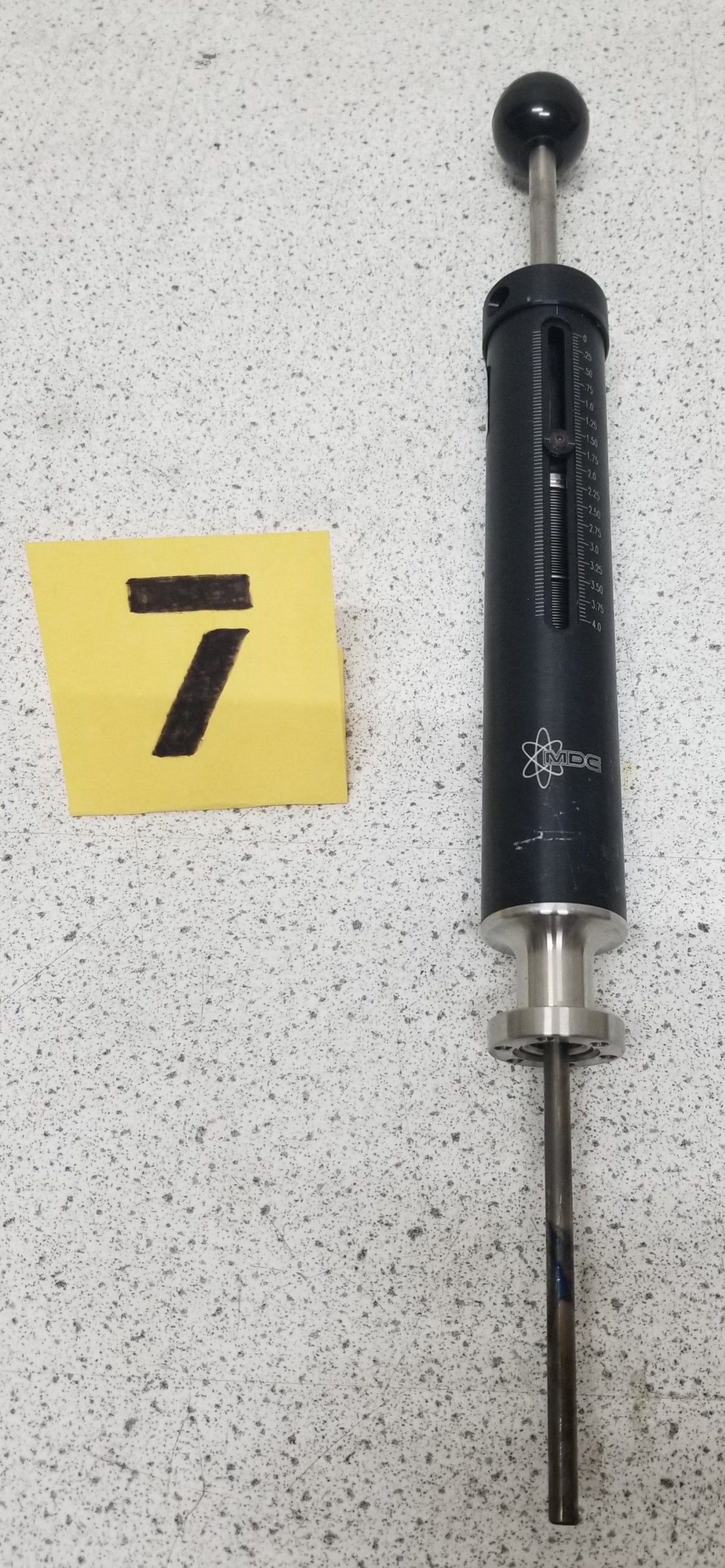 MDC SBLM-133-4 Linear Motion Vacuum Feedthrough wit 4” Travel and CF Flange