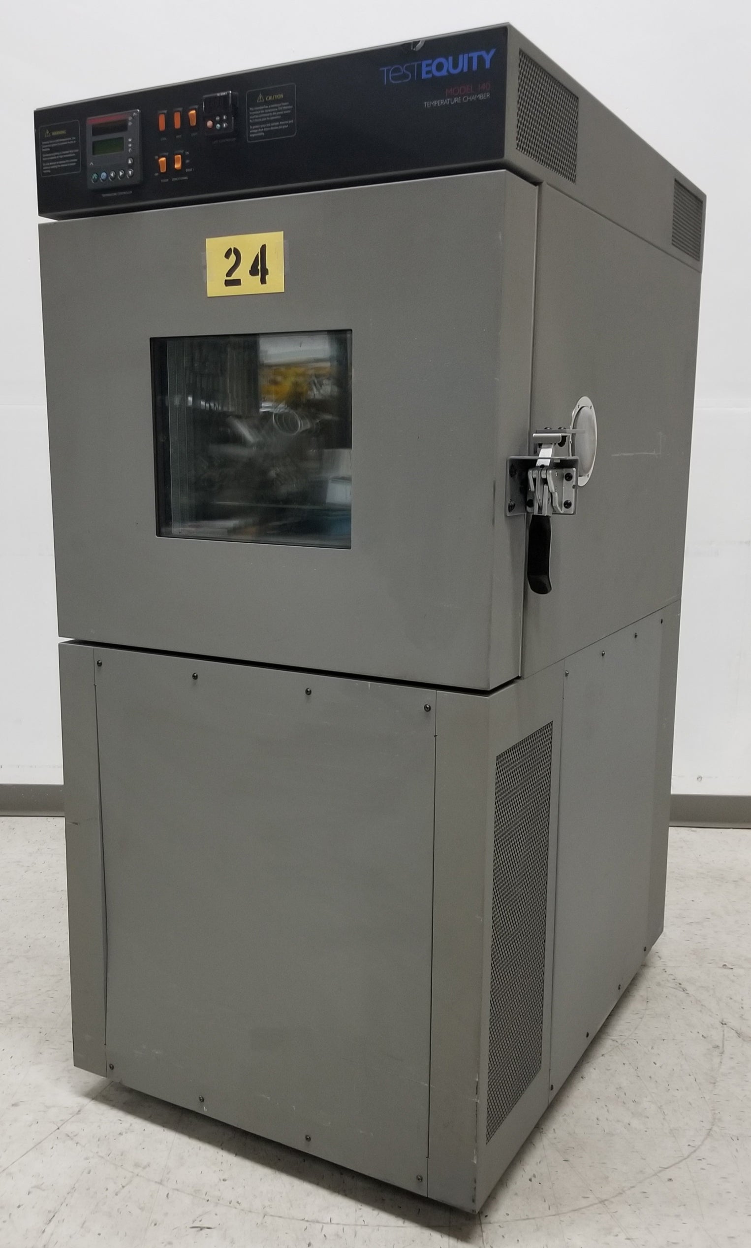 TestEquity 140 Environmental Temperature Chamber