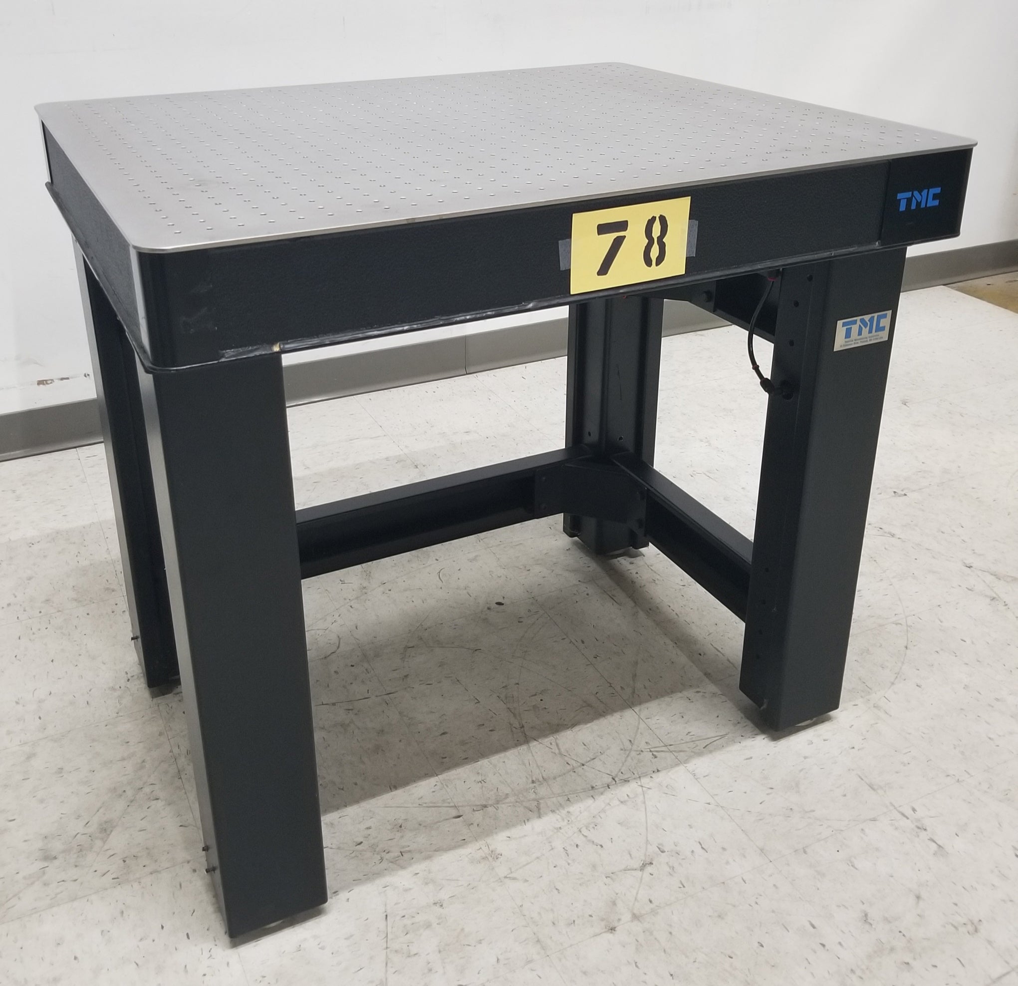 Used TMC 78-23761-01 High Performance Cleantop Optical Breadboard Vibration Isolation Table