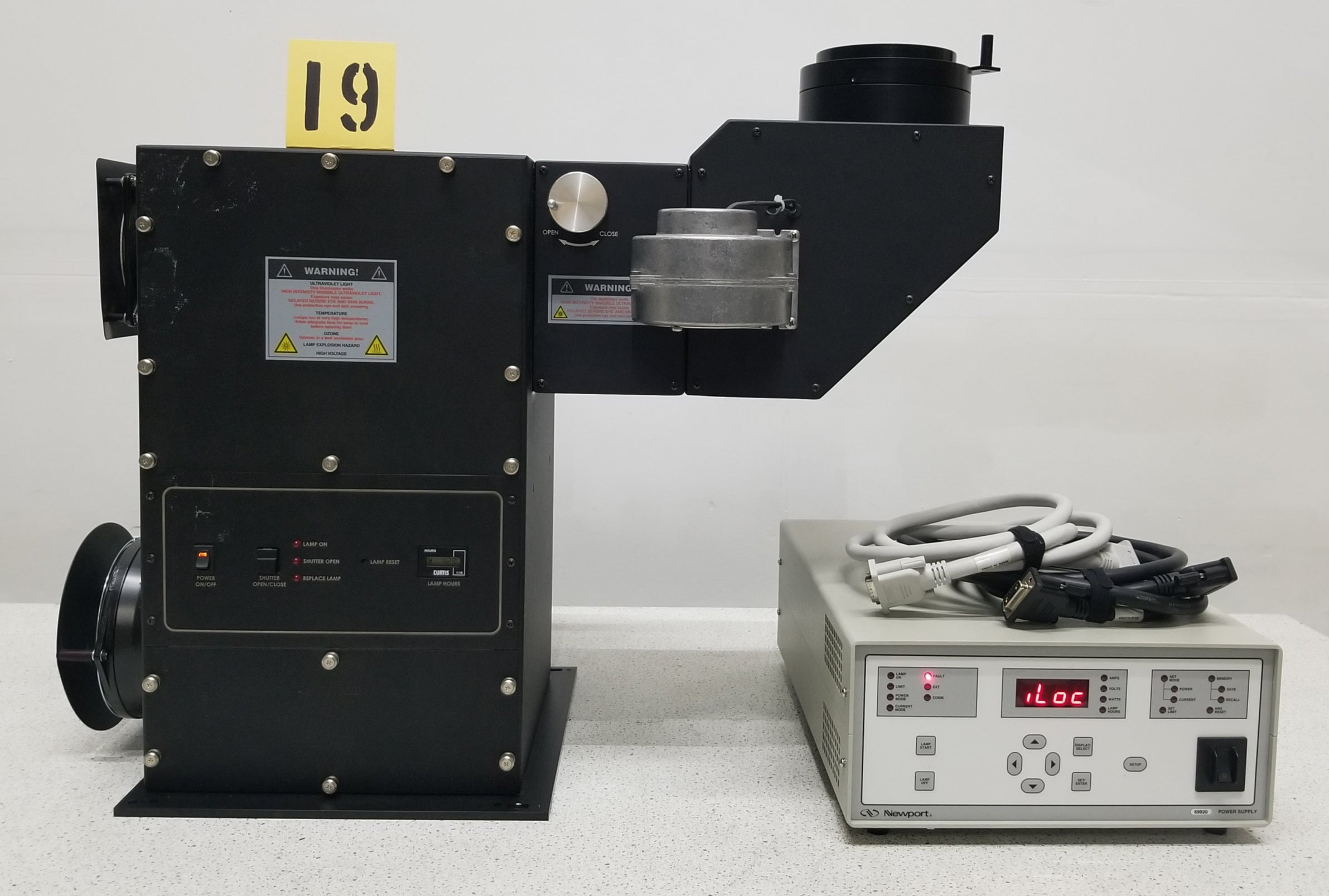 Used Newport Oriel SoI3A Class AAA Solar Simulator