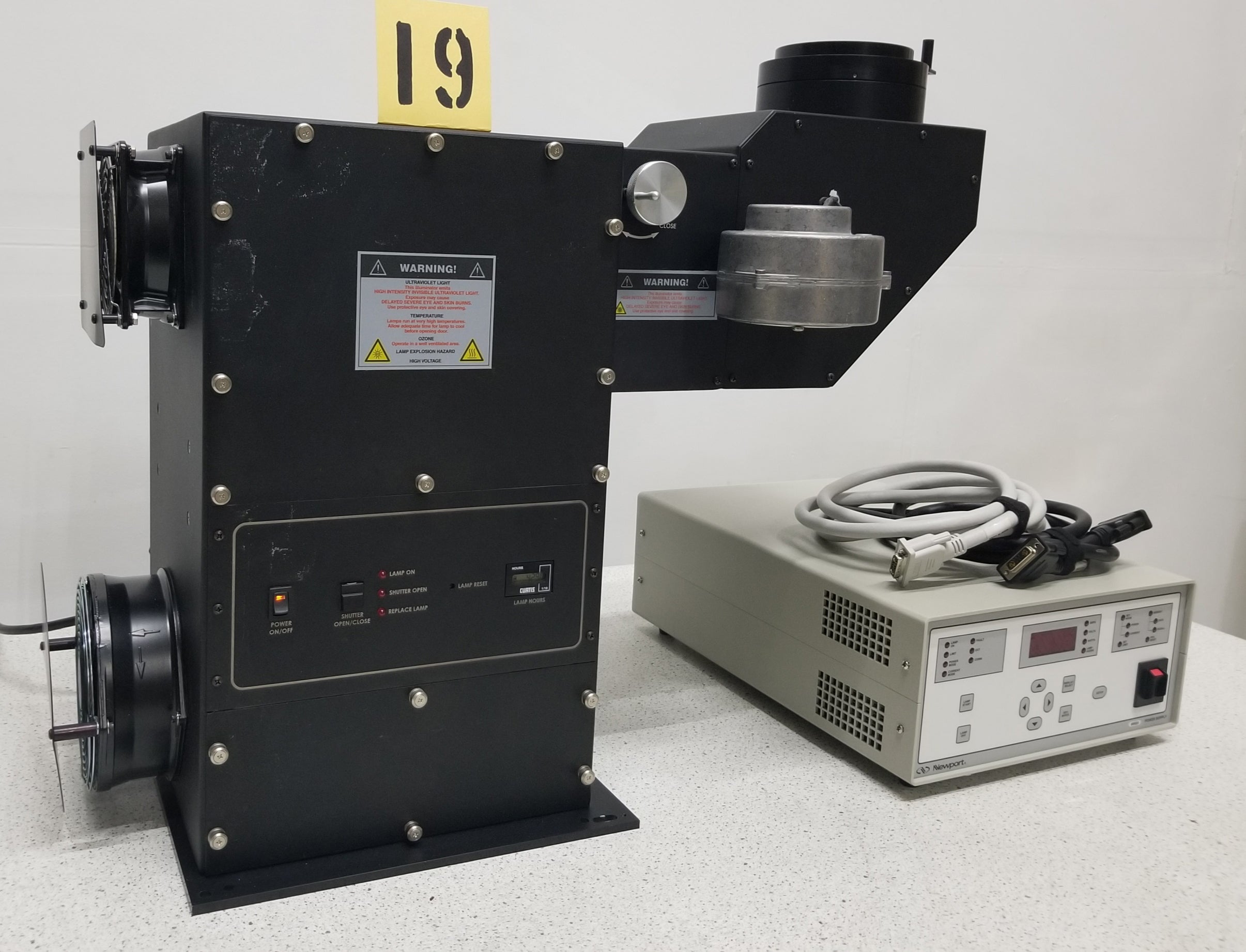 Used Newport Oriel SoI3A Class AAA Solar Simulator