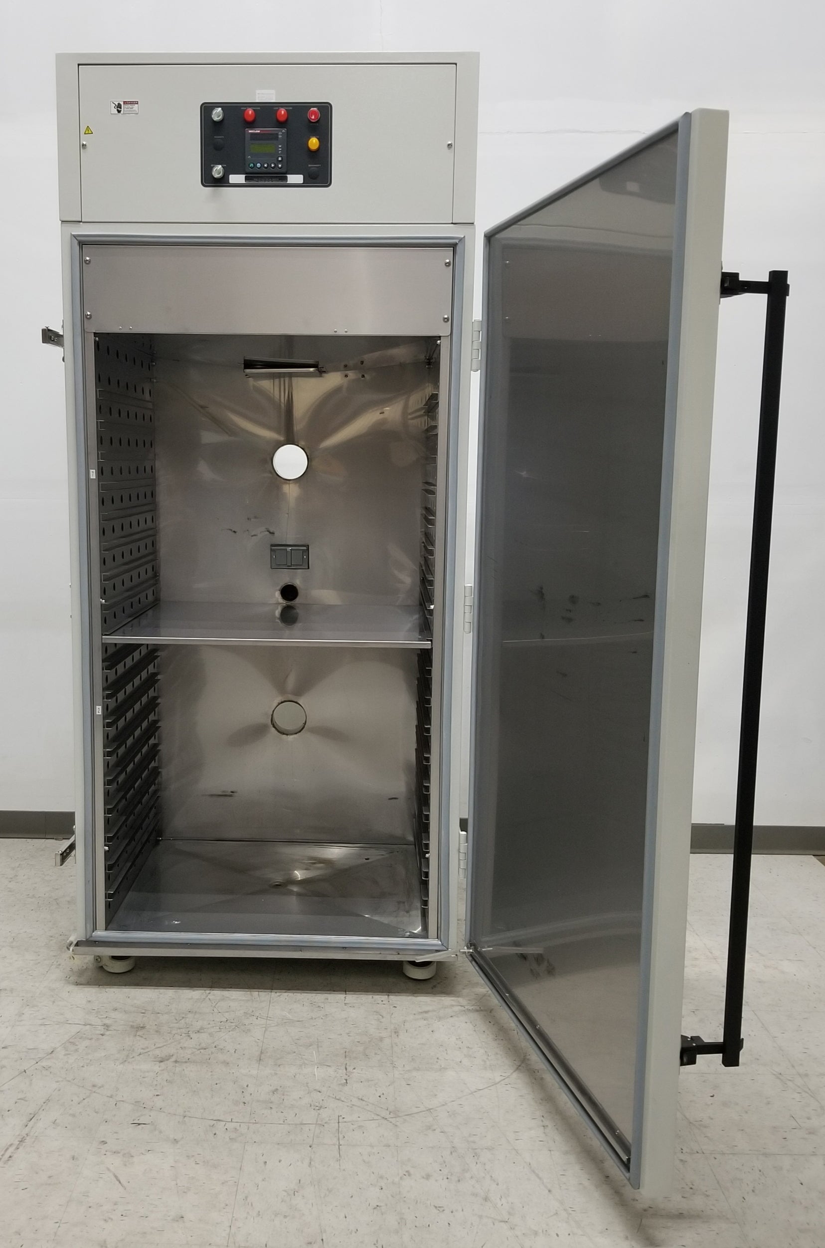 Used Blue M Lunaire CEO932-2 Temperature Stability Test Chamber 0°C to 99°C