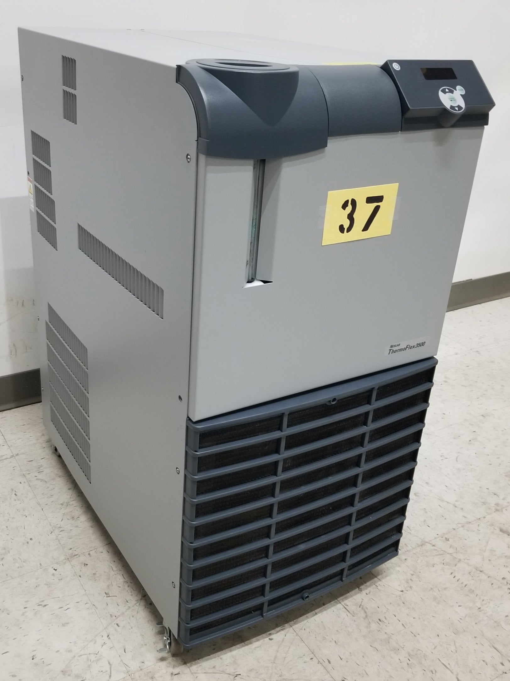 Used Neslab Thermoflex 3500 Air Cooler Refrigerated Recirculating Chiller
