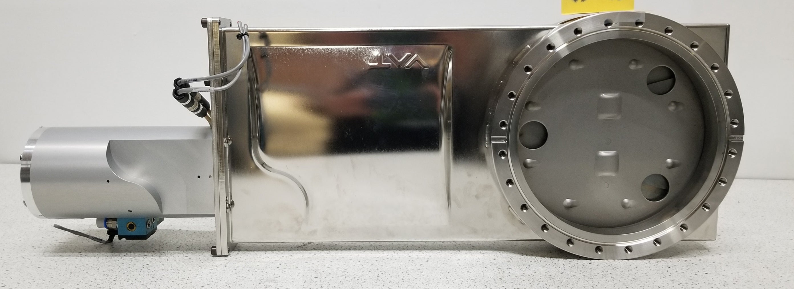 Used Vat 11046-UE44-0001/005 Stainless 200MM Conflat Gate Valve