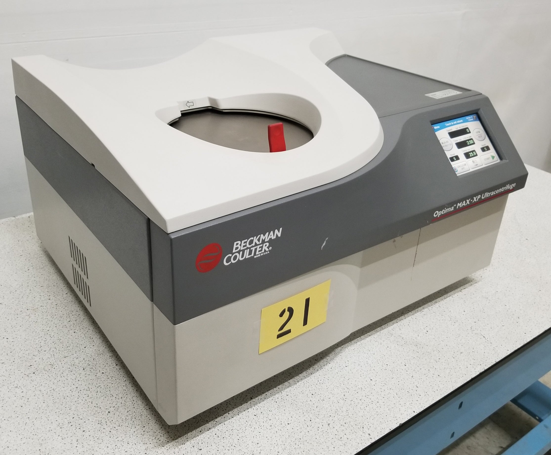 Beckman Coulter Optima MAX-XP Ultracentrifuge