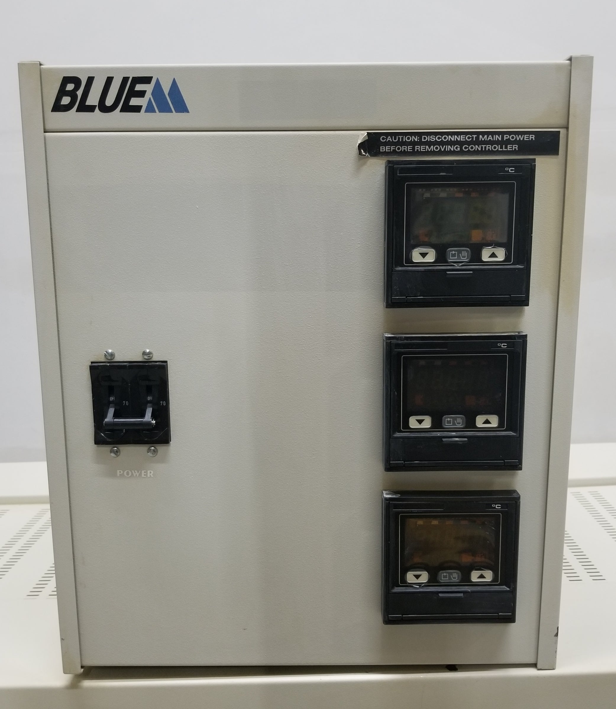 LINDBERG/BLUE M HTF55667C 1200°C Split Hinge  Three Zone Tube Furnace with Digital Controls