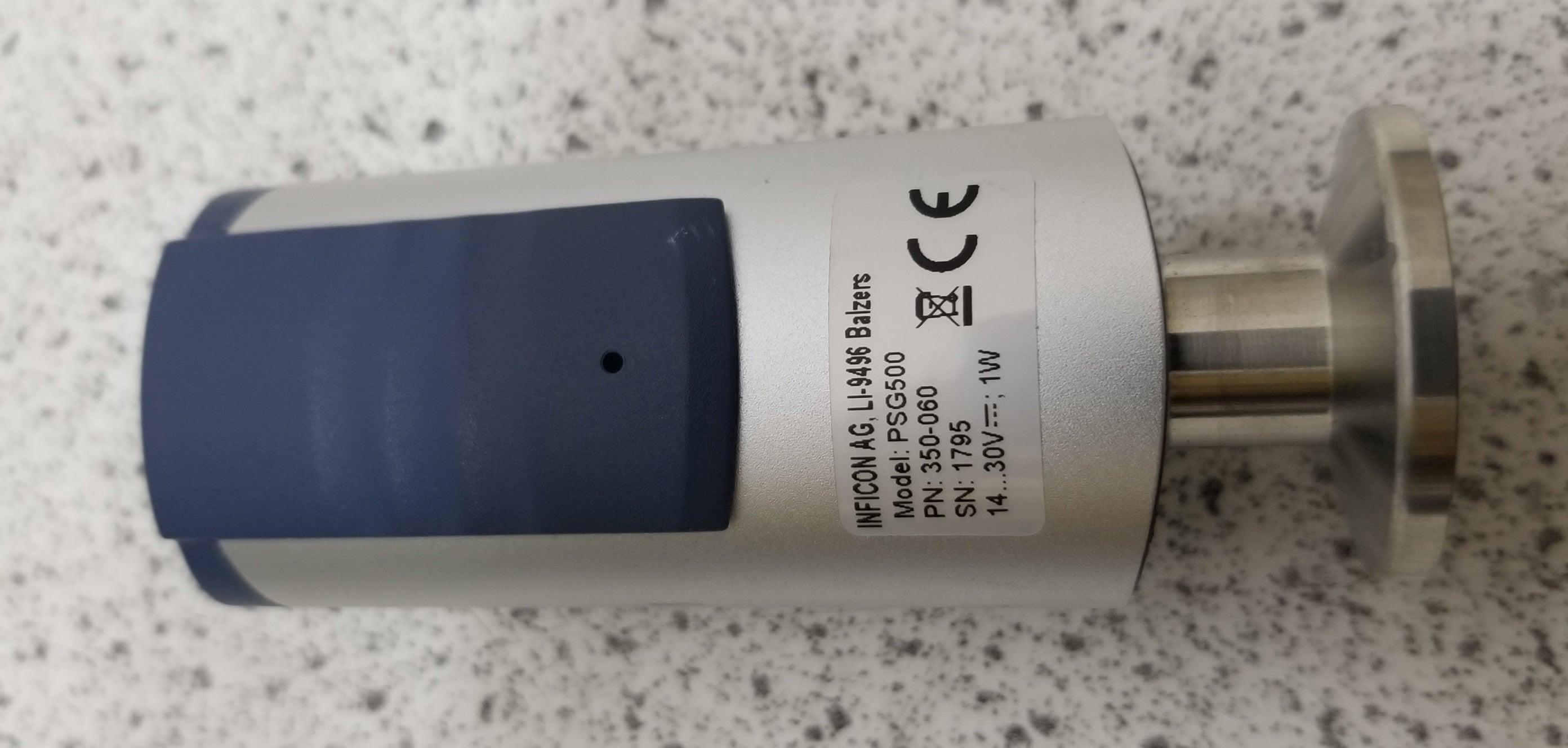 Used Inficon VGC402 Digital Vacuum Gauge controller with PSG500 Pirani Gauge.