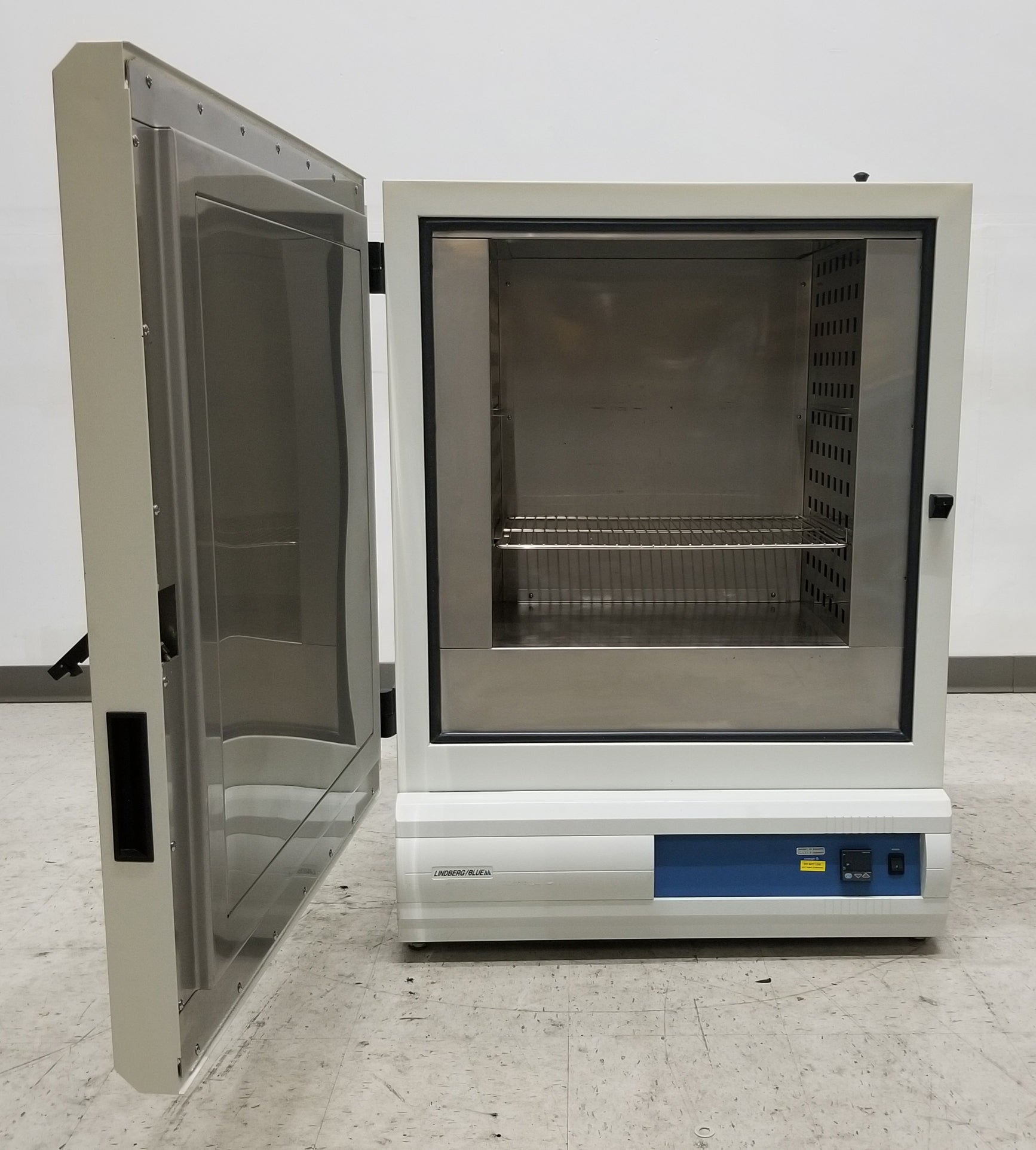 LINDBERG/BLUE M MO1450A 300°C Mechanical Convection Oven