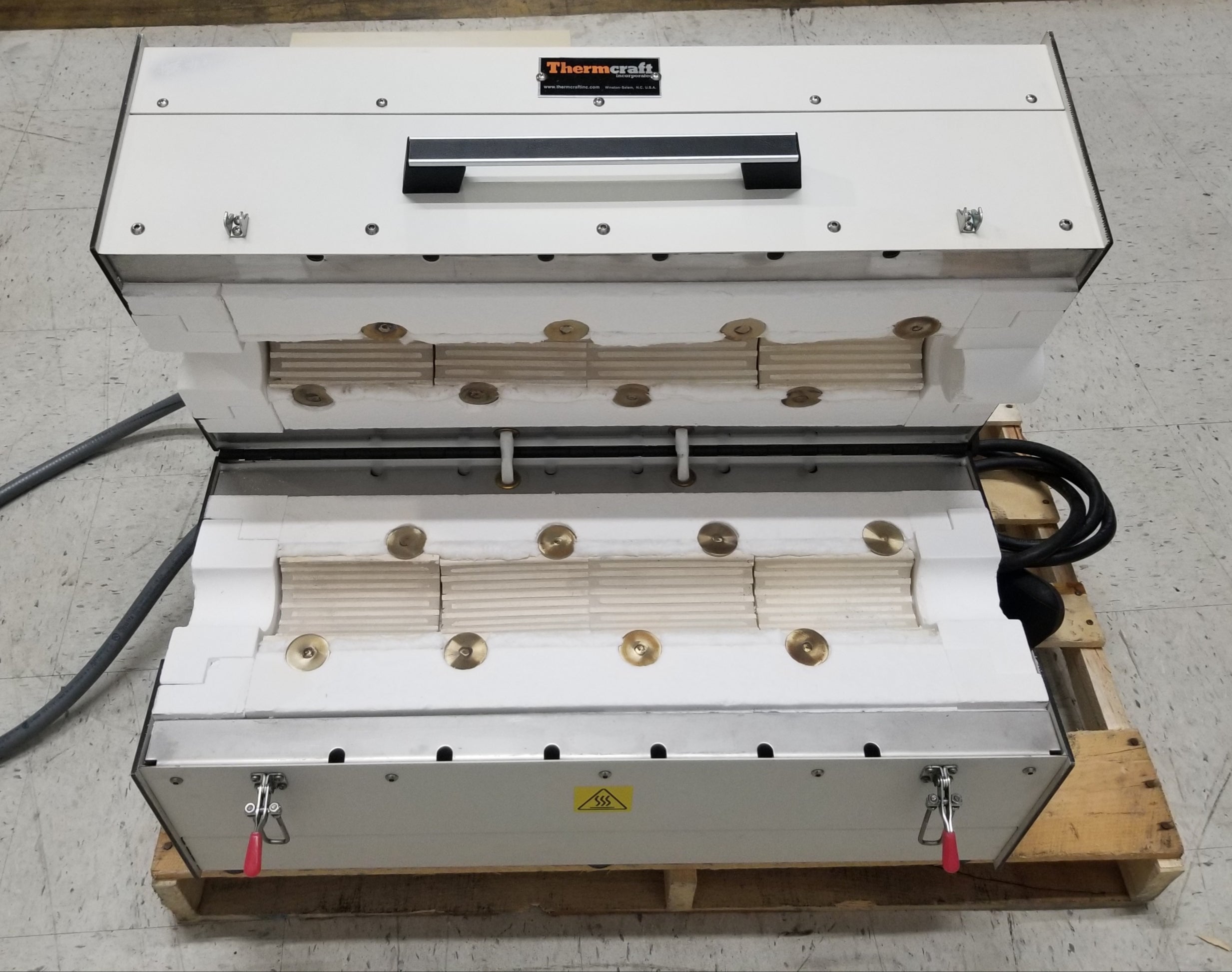 Thermcraft 1200°C 3-Zone Split Tube Furnace XST-3-0-24-3C