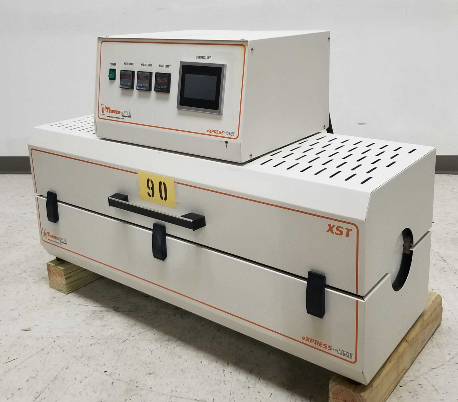 Thermcraft 1200°C 3-Zone Split Tube Furnace XST-3-0-36-3V2-F01-H