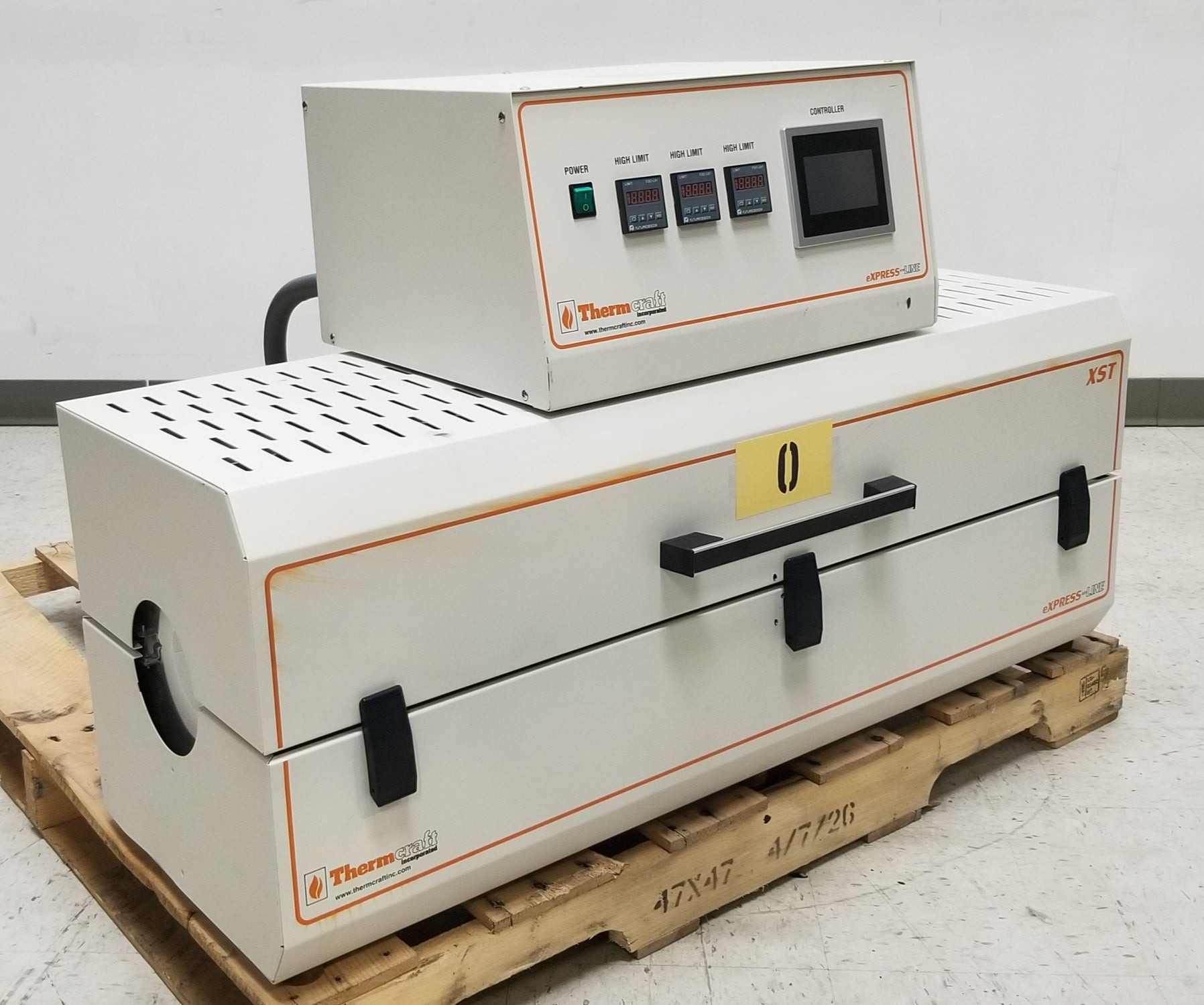 Thermcraft 1200°C 3-Zone Split Tube Furnace XST-3-0-36-3V2-F01-H