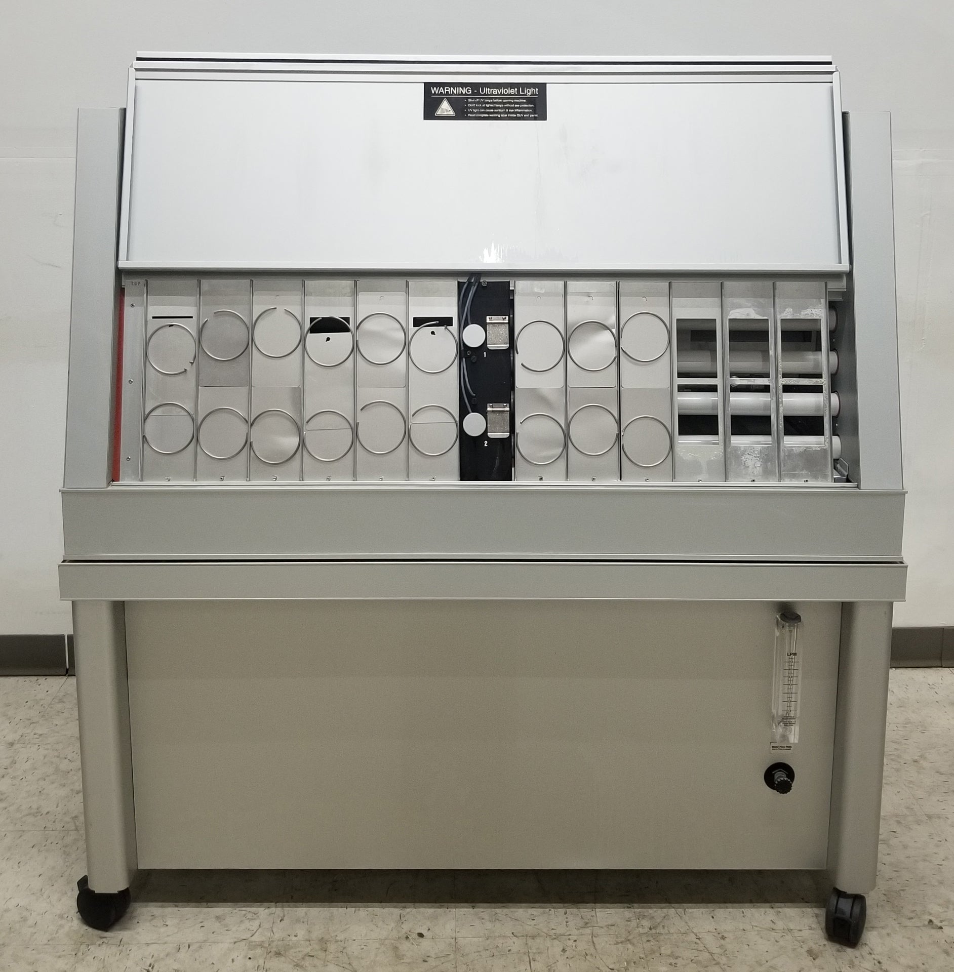 Q-PANEL QUV/SPRAY/RP Accelerated Weathering System